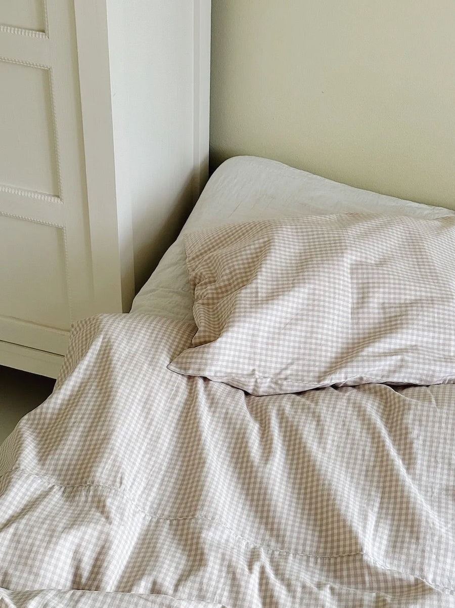 Classic bedding (full size) - beige gingham