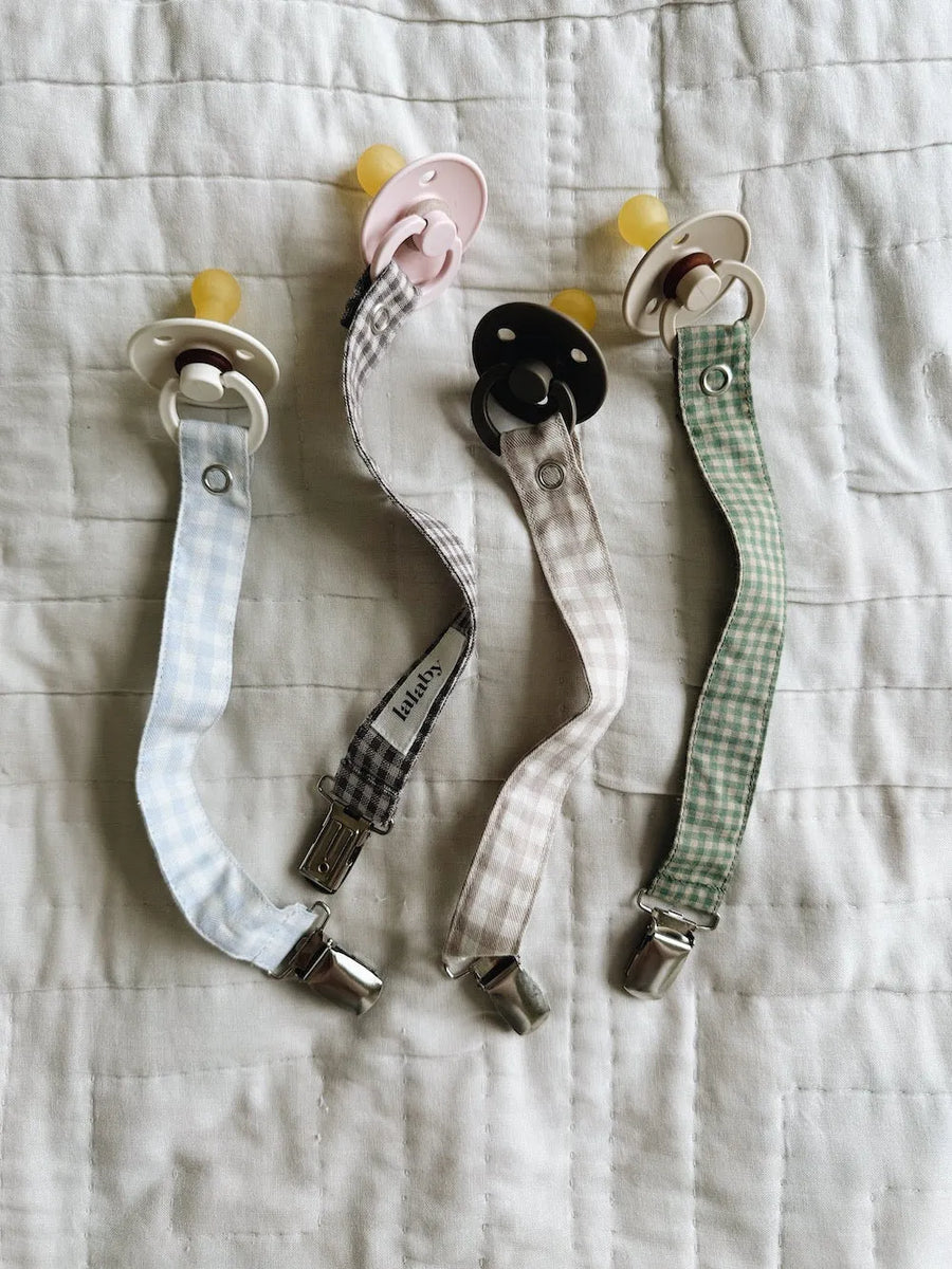 Pacifier clip beige gingham