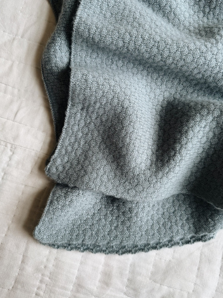 Aura cashmere blanket dove