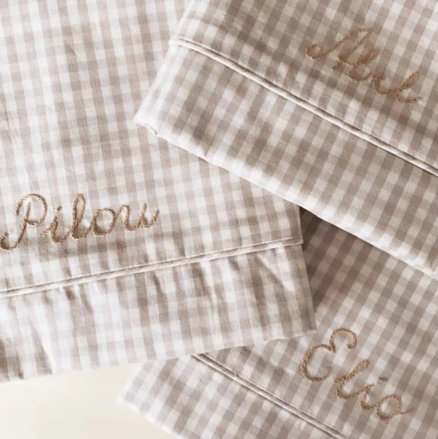 Classic bedding (full size) - beige gingham